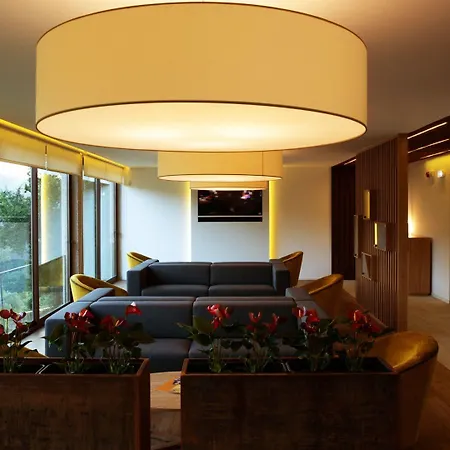 Agrinho & Geres Hotel