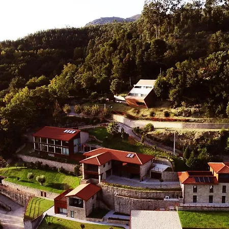 Agrinho & Geres Hotel 4*