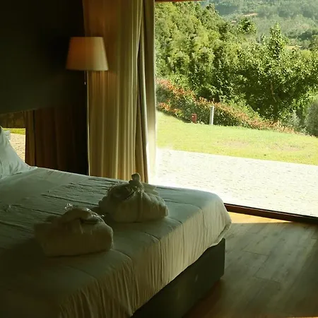 Agrinho & Geres Hotel